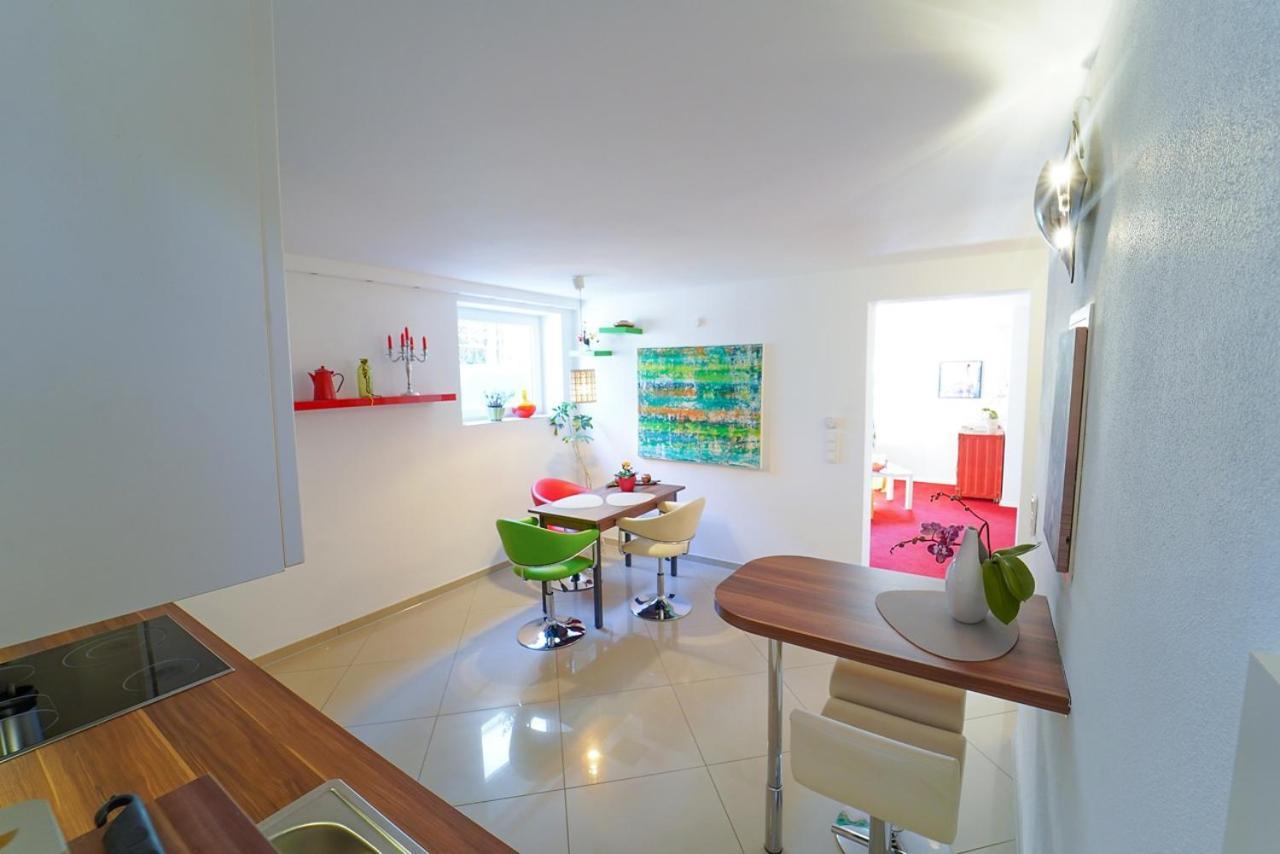 Freundliche Ferienwohnung Bad Urach Exterior foto